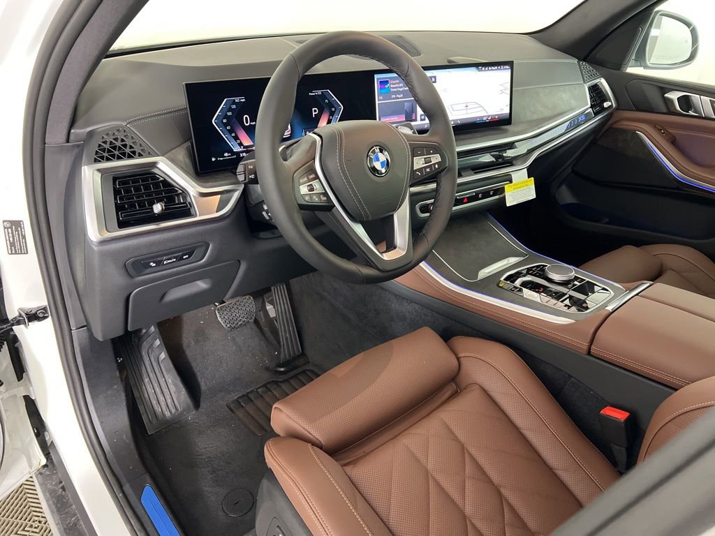 New 2026 BMW X5 xDrive40i w/ Parking Assistance Package image 7