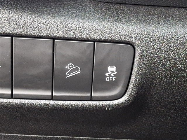 Used 2023 Hyundai Kona Limited w/ Winter Weather Package image 30