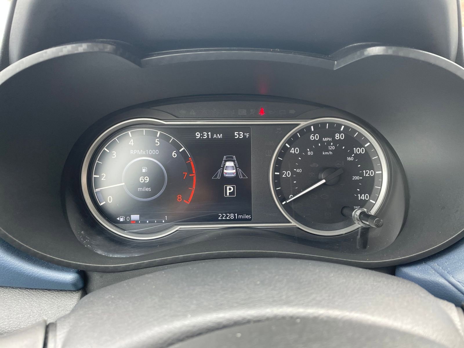 Used 2025 Nissan Versa SV image 39