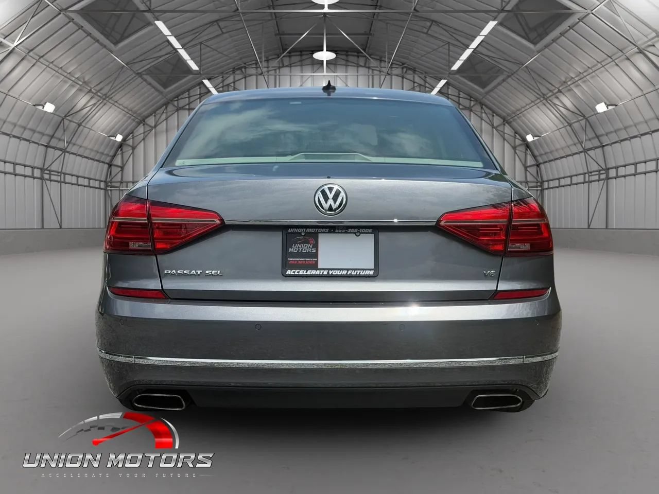 Used 2016 Volkswagen Passat 3.6 SEL Premium FWD image 5