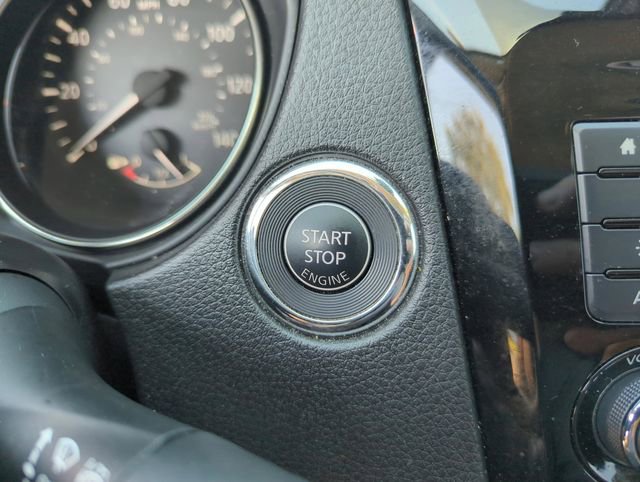 Certified 2022 Nissan Rogue Sport SV image 39