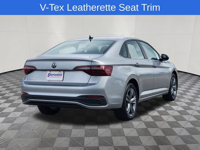 Used 2024 Volkswagen Jetta SE FWD image 4