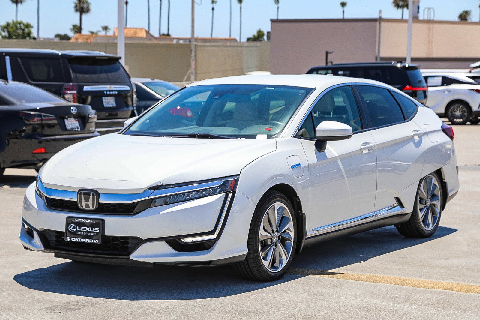 Used 2018 Honda Clarity Touring image 3