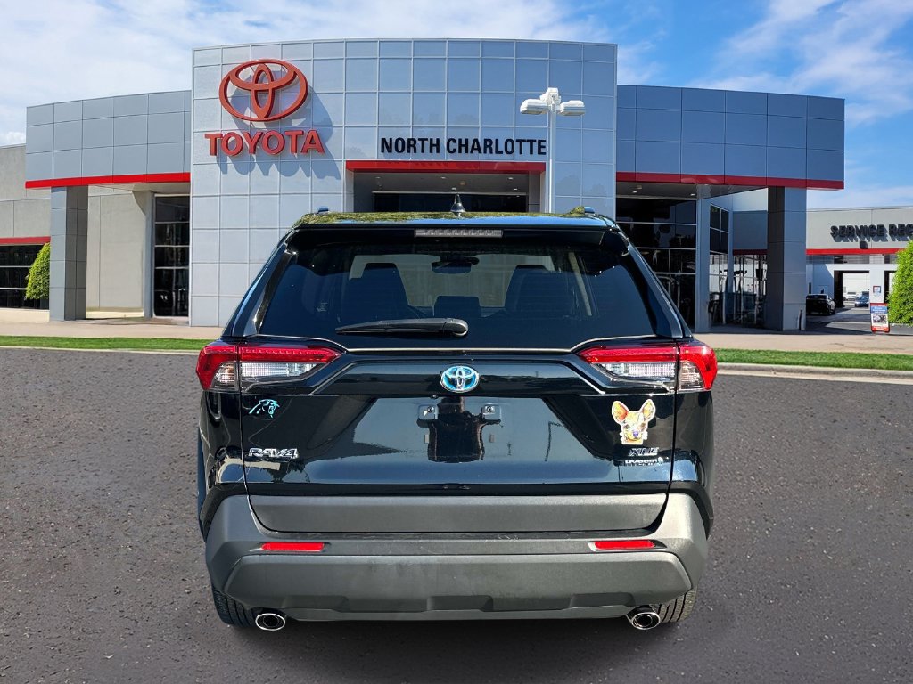 Used 2024 Toyota RAV4 XLE Premium w/ Weather Package AWD/4WD image 7