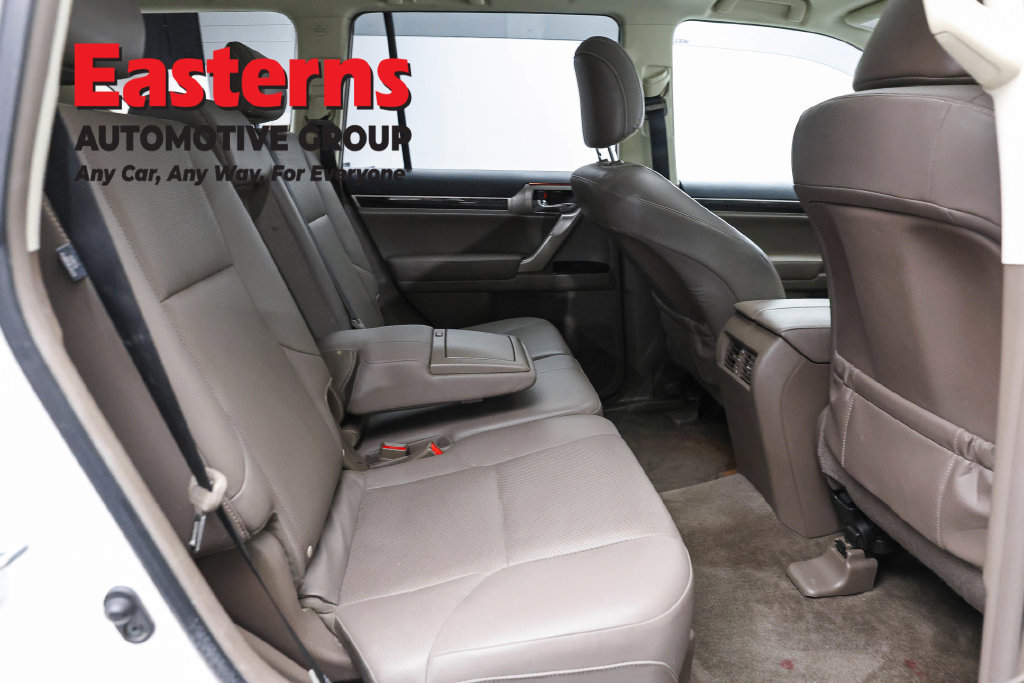 Used 2017 Lexus GX 460 Premium AWD/4WD image 24