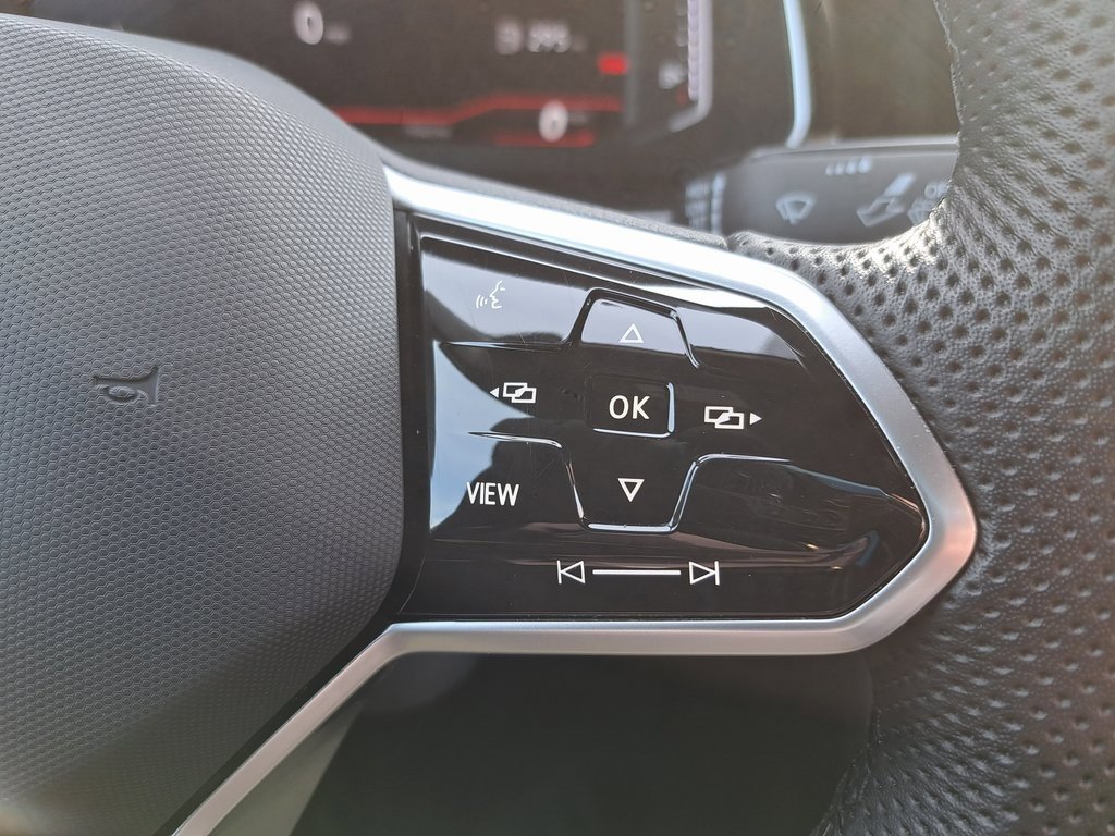 Used 2024 Volkswagen Jetta GLI 40th Anniversary Edition image 23