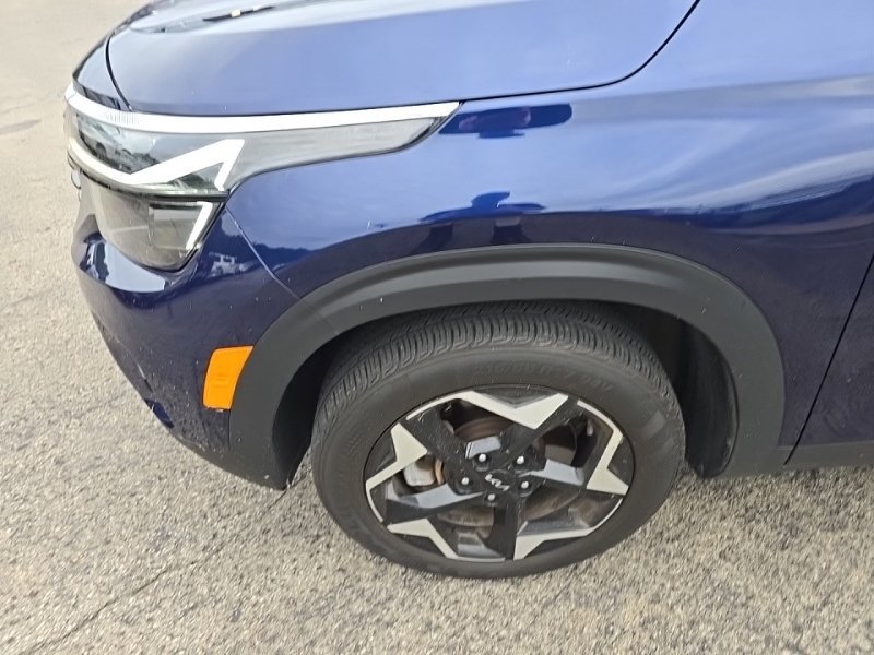 Used 2024 Kia Seltos EX AWD/4WD image 10