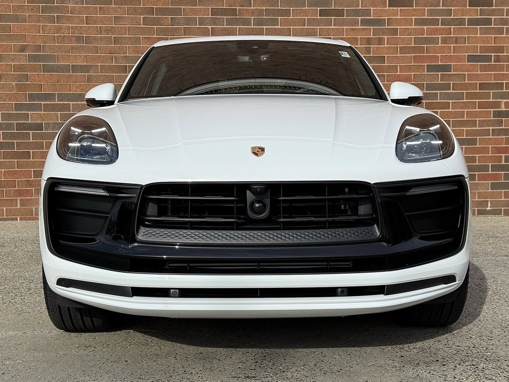 New 2026 Porsche Macan image 10