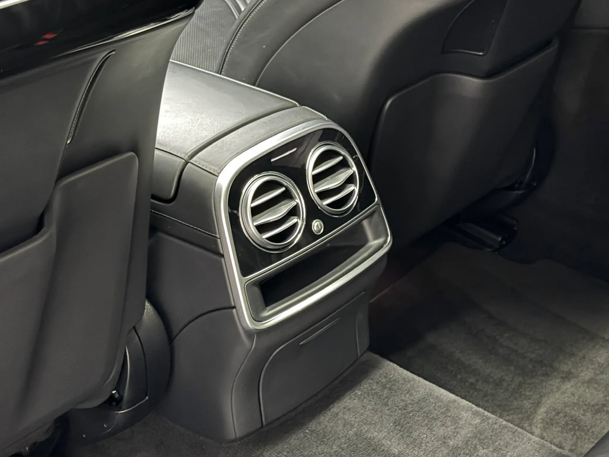 Used 2020 Mercedes-Benz S 63 AMG 4MATIC Sedan image 35