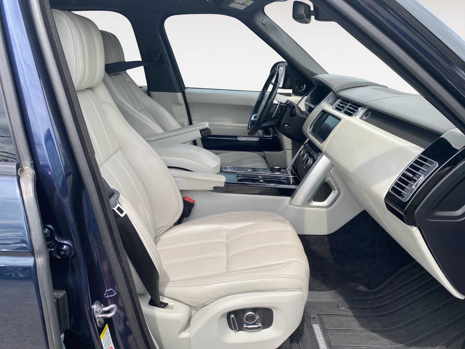 Used 2016 Land Rover Range Rover Autobiography AWD/4WD image 16