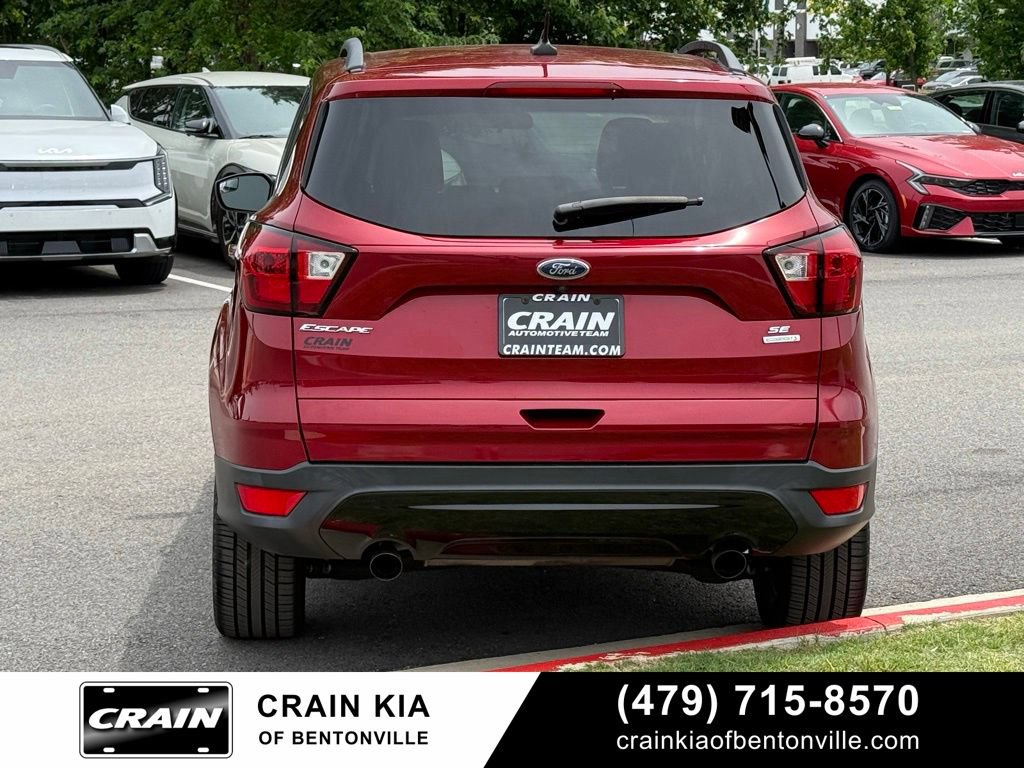 Used 2019 Ford Escape SE FWD image 6