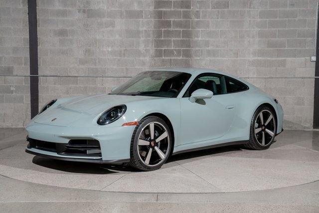 Used 2026 Porsche 911 Carrera image 7