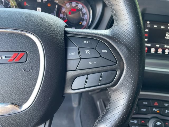 Used 2021 Dodge Challenger SXT w/ Driver Convenience Group RWD image 17