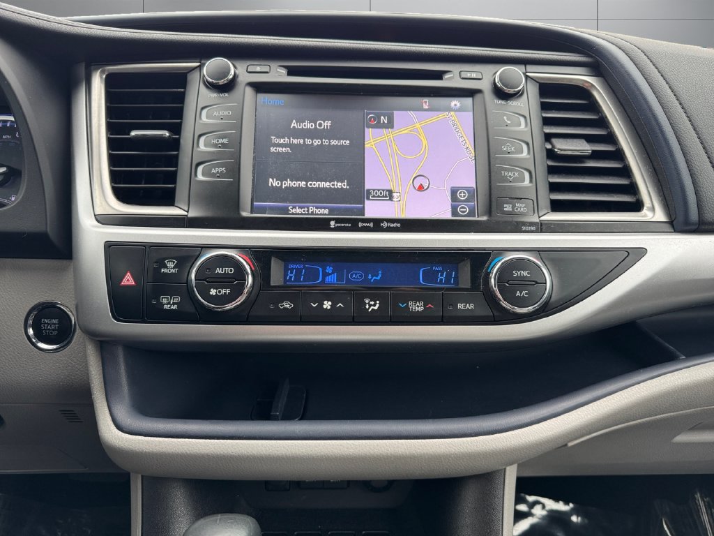 Used 2019 Toyota Highlander XLE AWD/4WD image 15