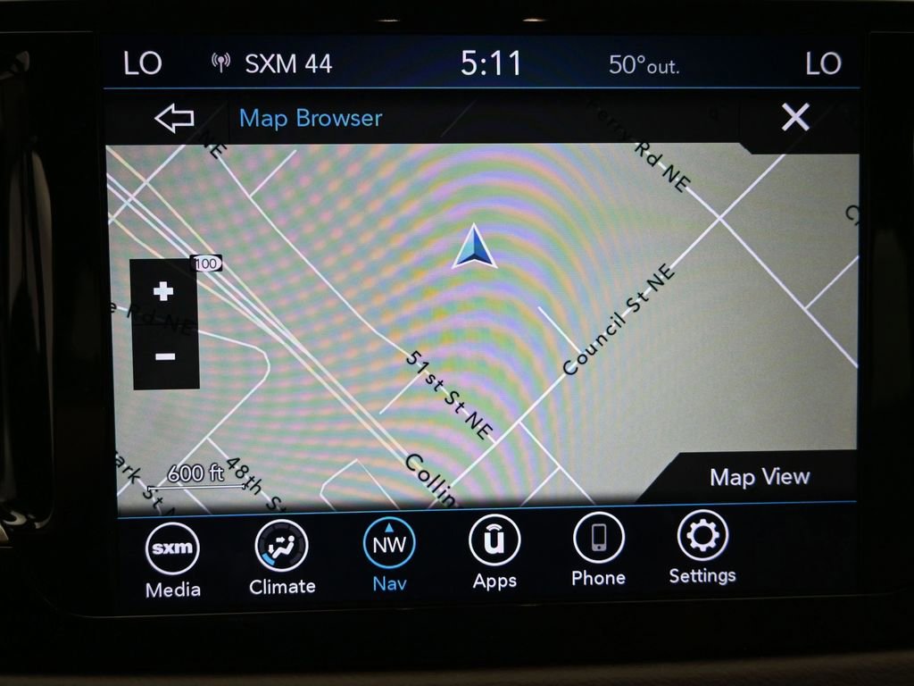 Used 2020 Chrysler Pacifica Touring w/ Advanced Safetytec Group image 17