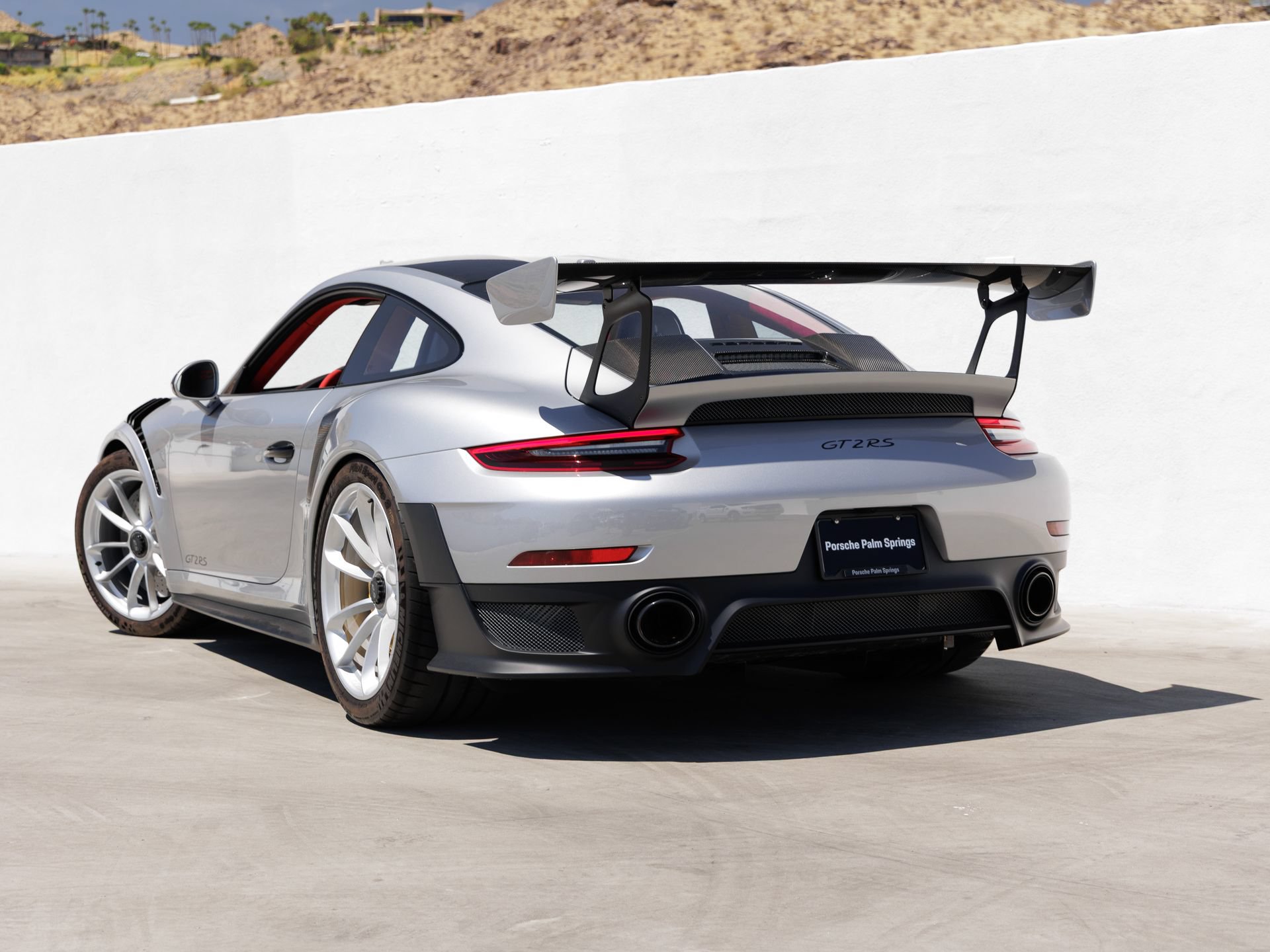 Certified 2018 Porsche 911 GT2 RS RWD image 3