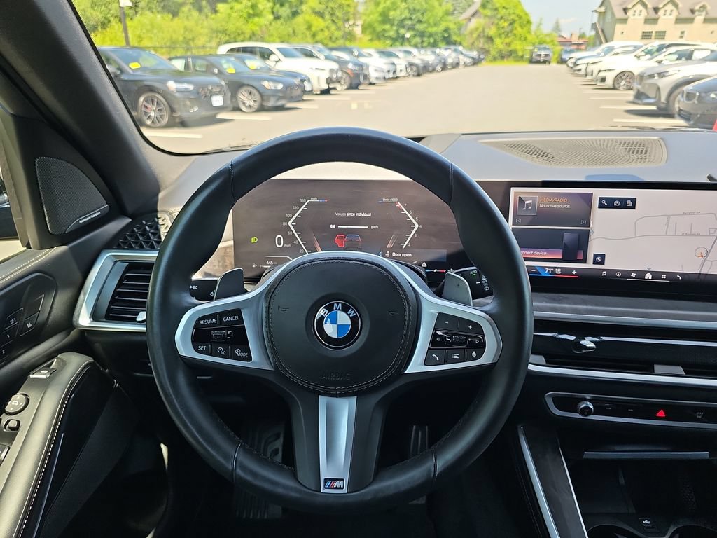 Certified 2025 BMW X5 xDrive40i w/ M Sport Package AWD/4WD image 13