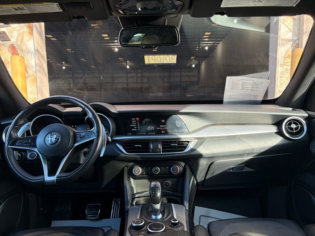 Used 2018 Alfa Romeo Stelvio Ti Sport image 28