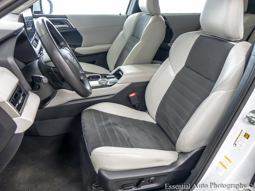 Used 2025 Mitsubishi Outlander SE AWD/4WD image 9