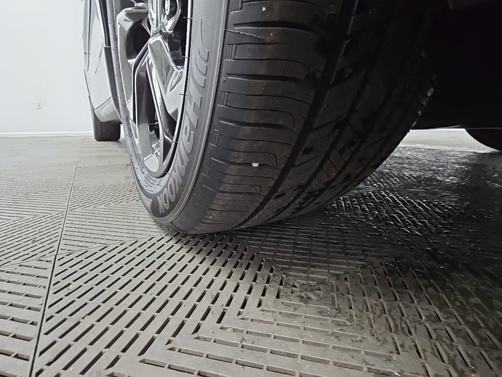 Used 2025 Honda Accord SE image 45