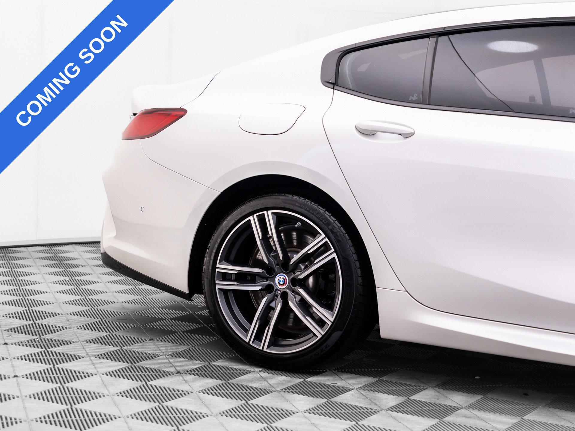 Used 2025 BMW 840i xDrive AWD/4WD image 30