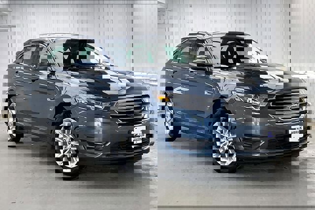 Used 2019 Ford Taurus SEL image 34