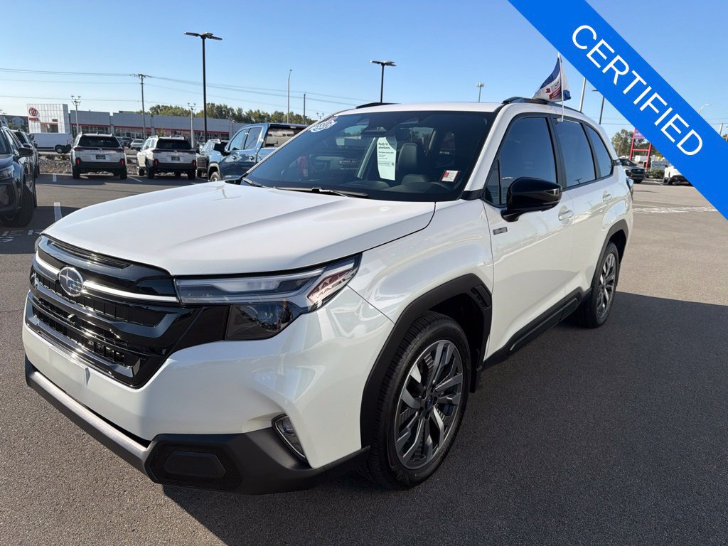 Certified 2025 Subaru Forester Touring w/ Touring Package AWD/4WD image 3