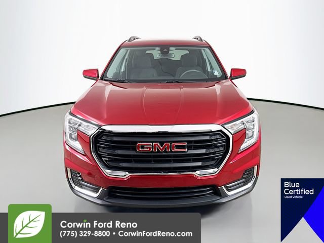 Used 2023 GMC Terrain SLE w/ Driver Convenience Package AWD/4WD image 2