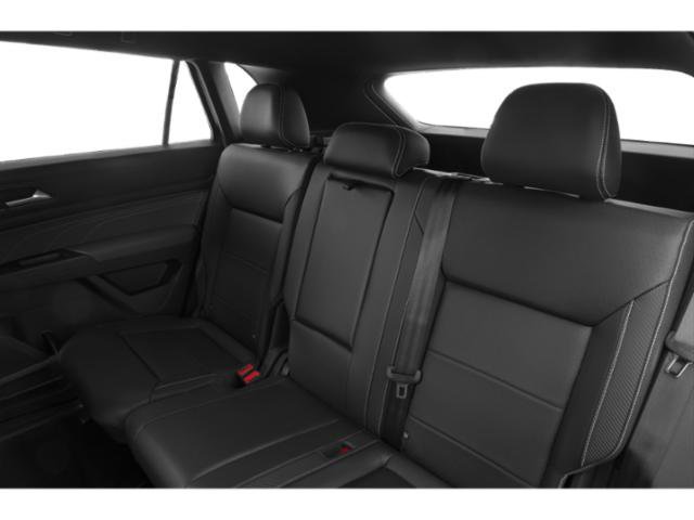 Used 2020 Volkswagen Atlas Cross Sport SE w/ Panoramic Sunroof Package image 16