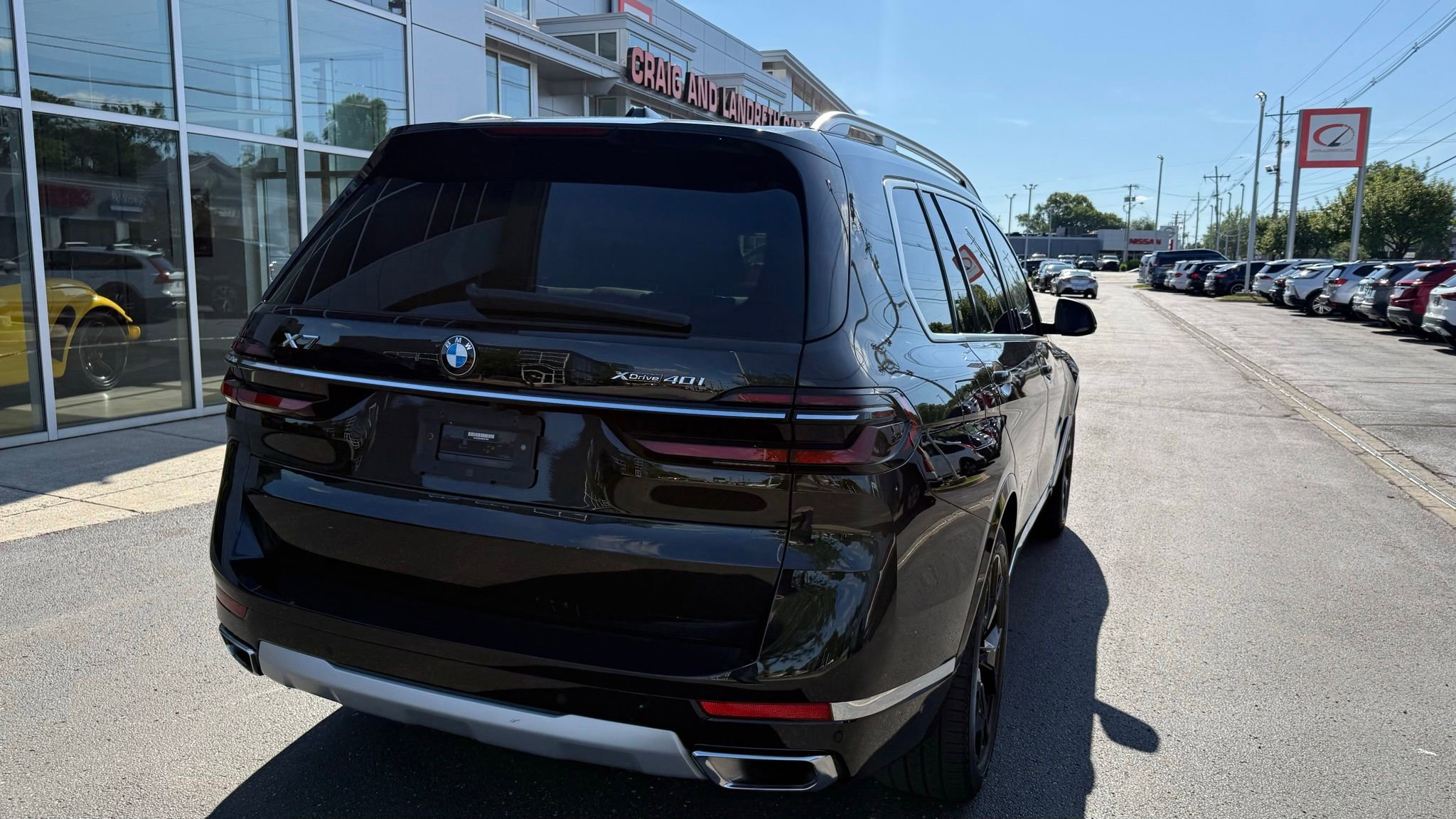 Used 2024 BMW X7 xDrive40i w/ Premium Package AWD/4WD image 38