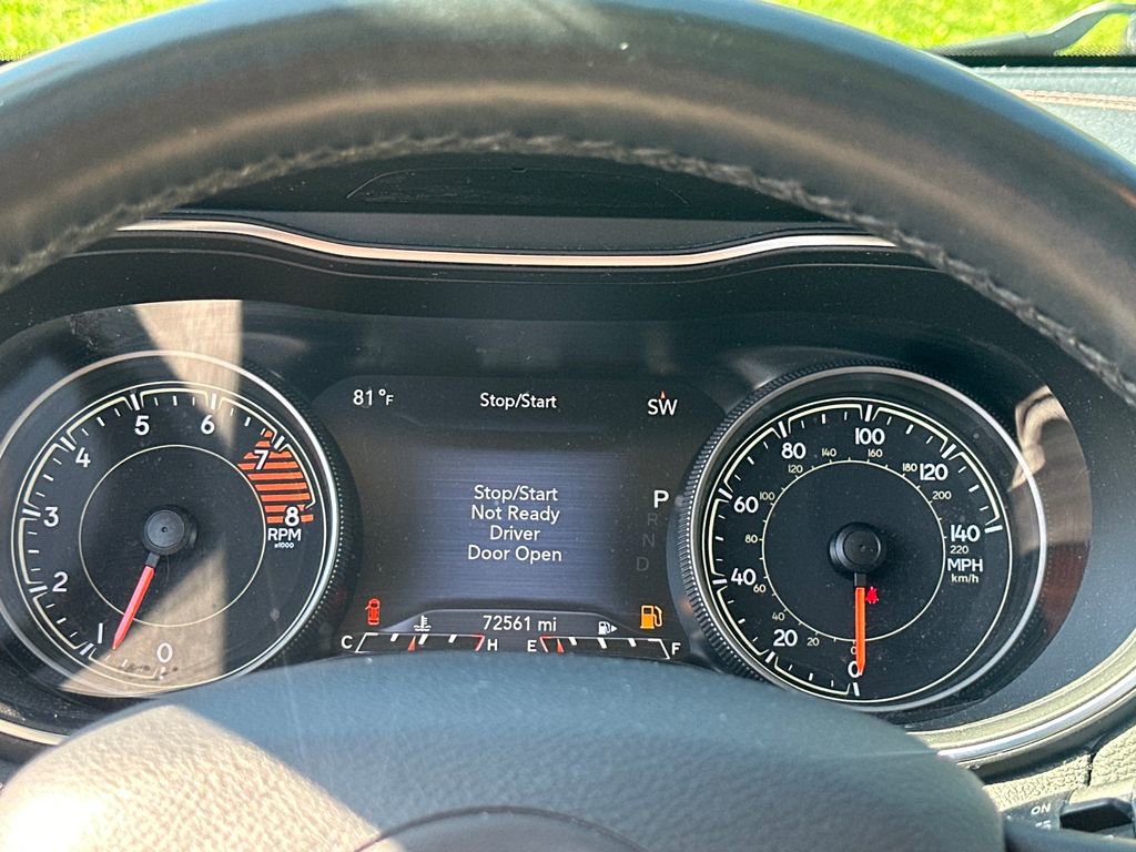 Used 2019 Jeep Cherokee Trailhawk w/ Cold Weather Group image 13