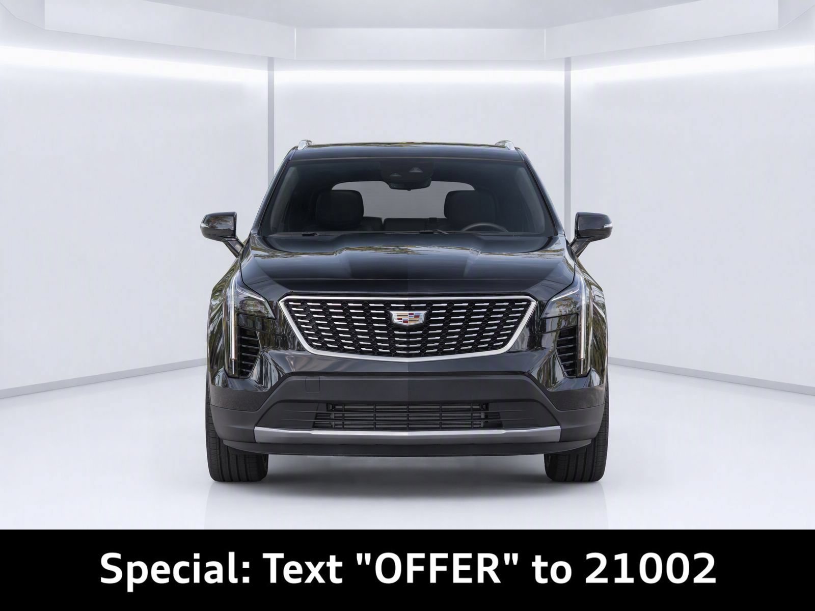 Used 2023 Cadillac XT4 Premium Luxury w/ Technology Package FWD image 5