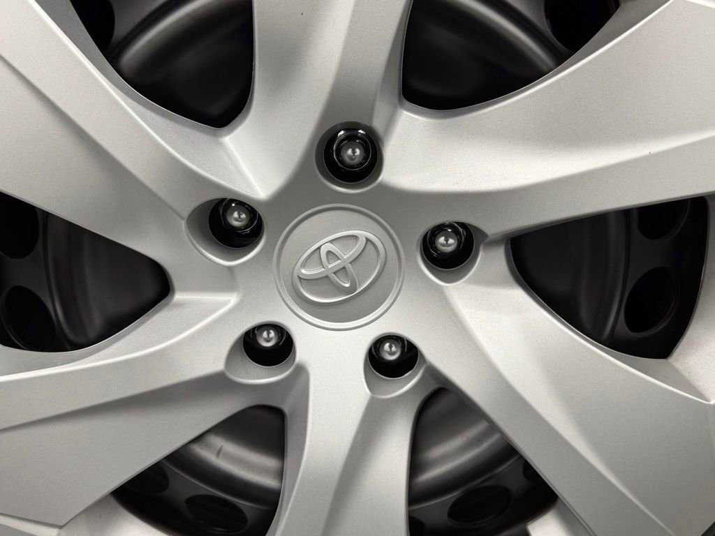 Certified 2025 Toyota RAV4 LE FWD image 17