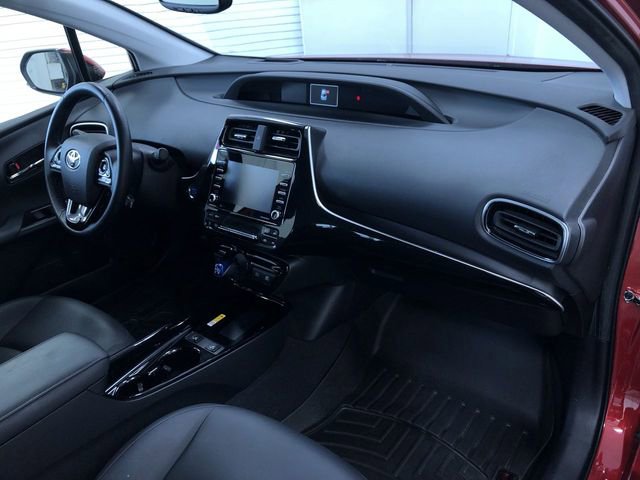 Certified 2021 Toyota Prius XLE image 25