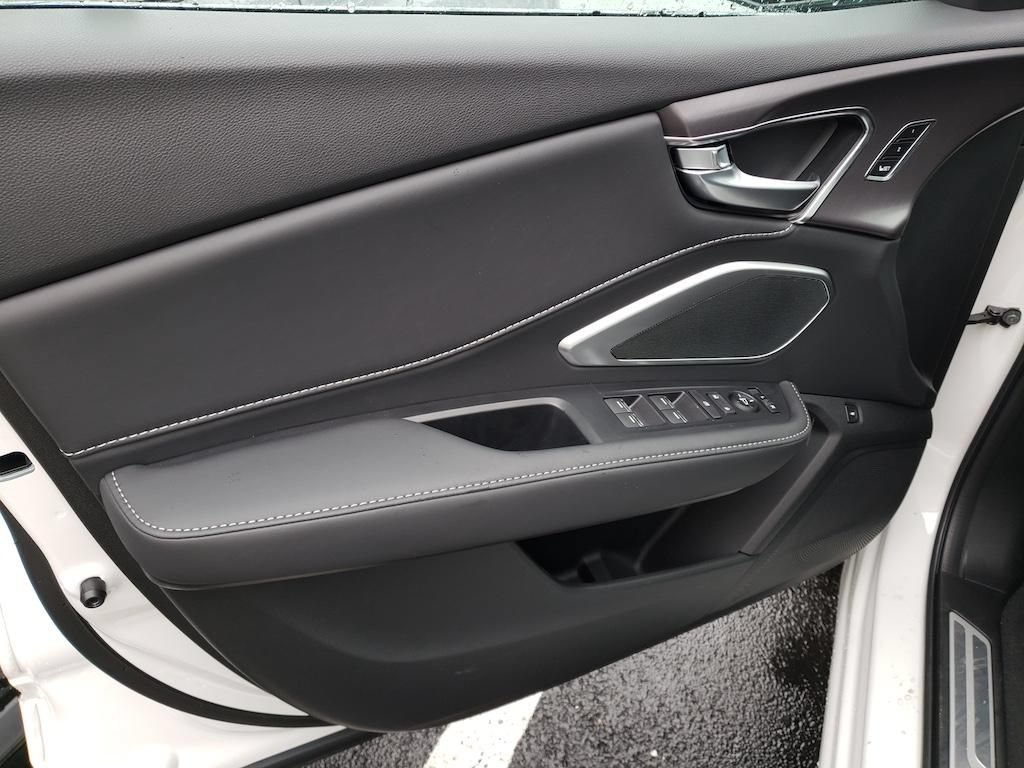 New 2026 Acura RDX SH-AWD image 10