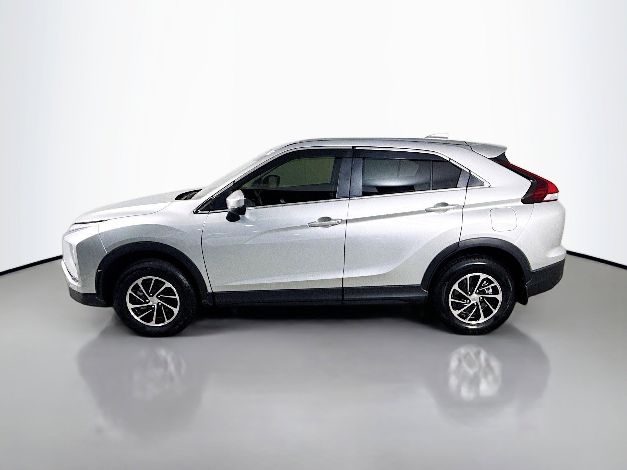 Used 2025 Mitsubishi Eclipse Cross ES image 6