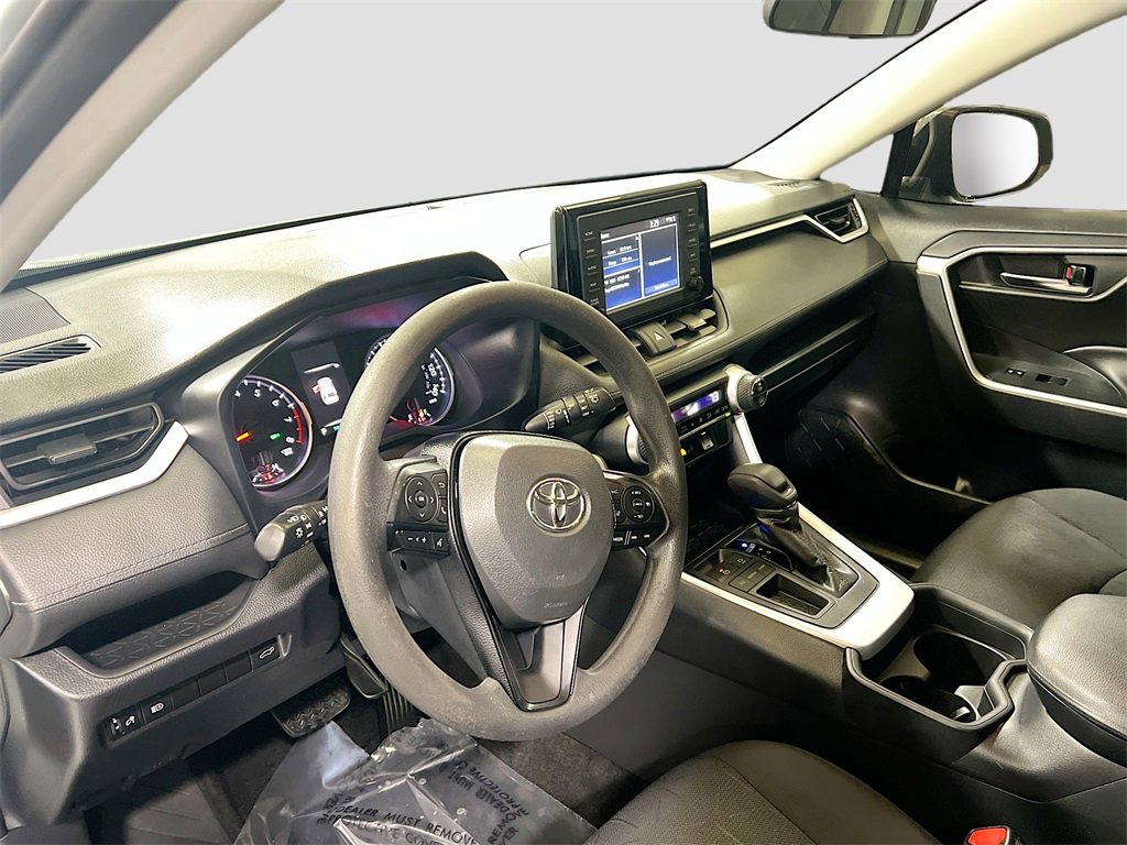 Used 2019 Toyota RAV4 XLE image 9
