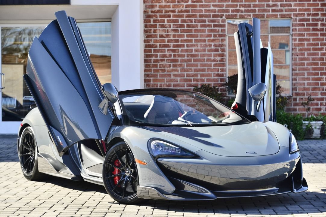 Used 2020 McLaren 600LT Spider RWD image 15