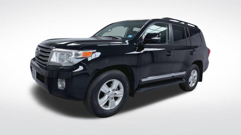 Used 2015 Toyota Land Cruiser image 20