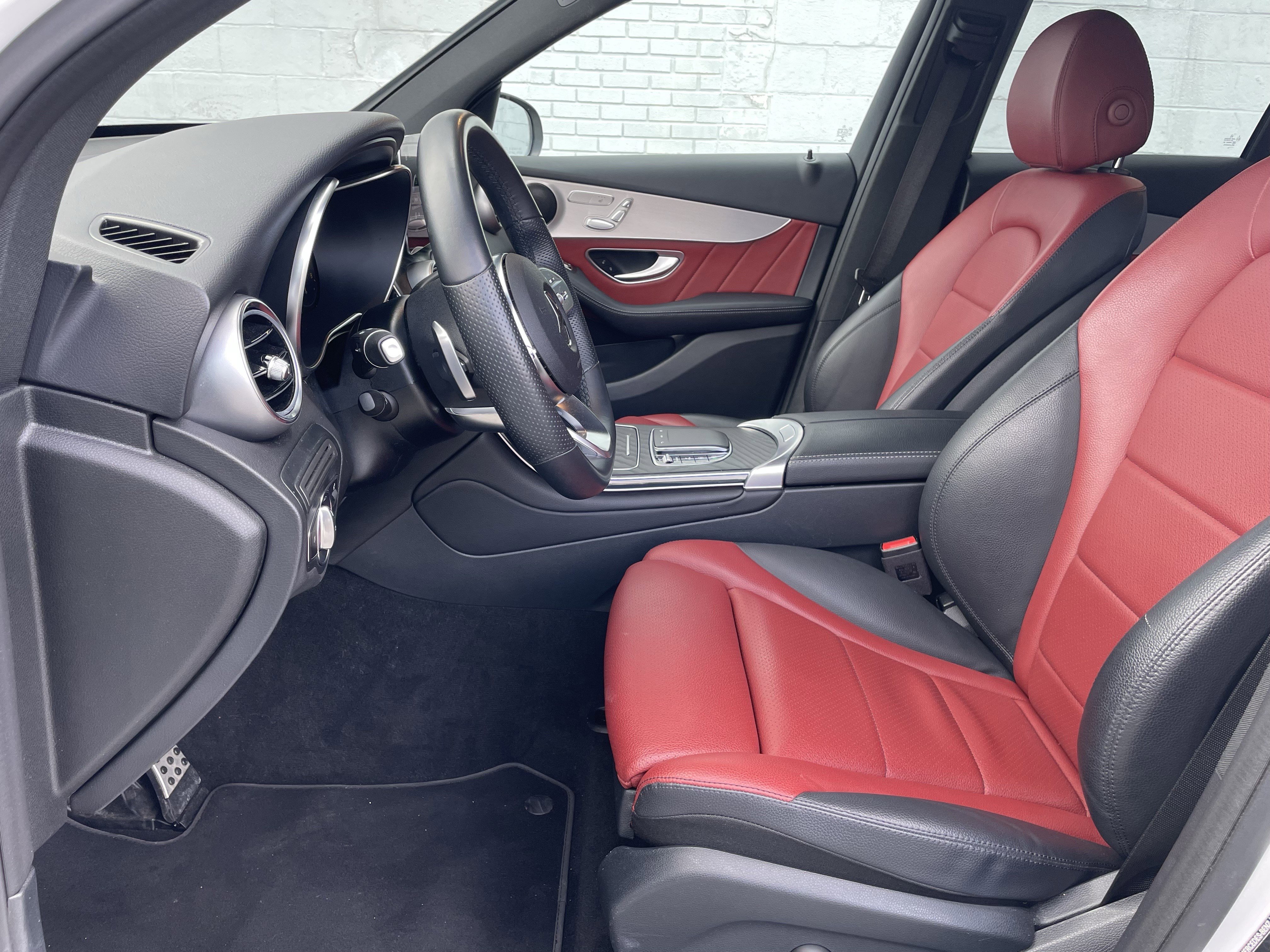 Used 2022 Mercedes-Benz GLC 300 4MATIC image 14