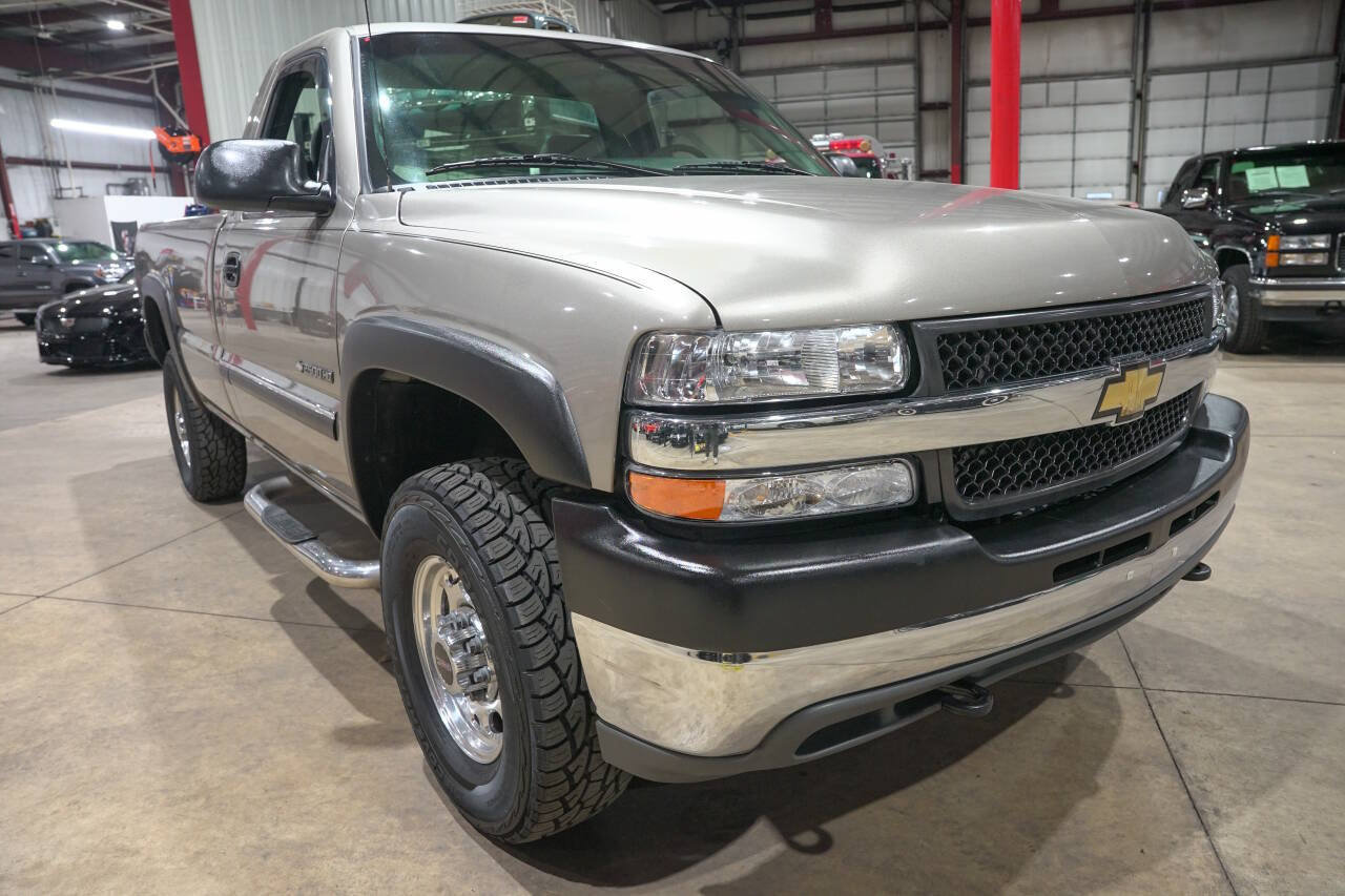 Used 2001 Chevrolet Silverado 2500 4x4 Regular Cab image 12