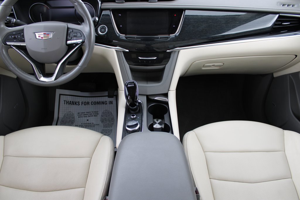 Used 2023 Cadillac XT6 Premium Luxury image 35