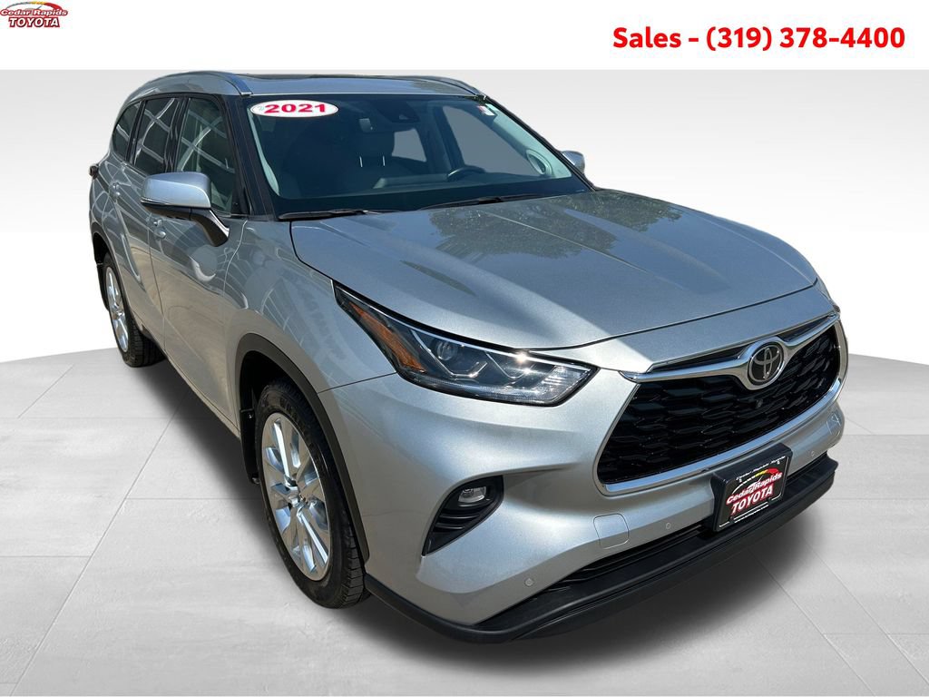 Certified 2021 Toyota Highlander Limited AWD/4WD image 10