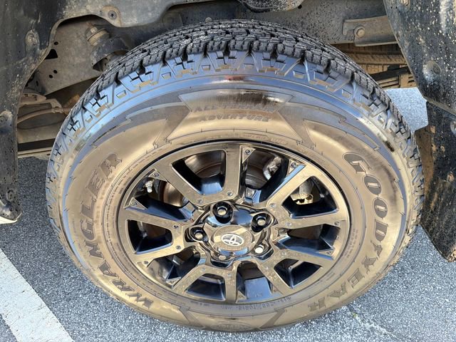 Used 2021 Toyota Tundra SR5 w/ SX Package RWD image 19