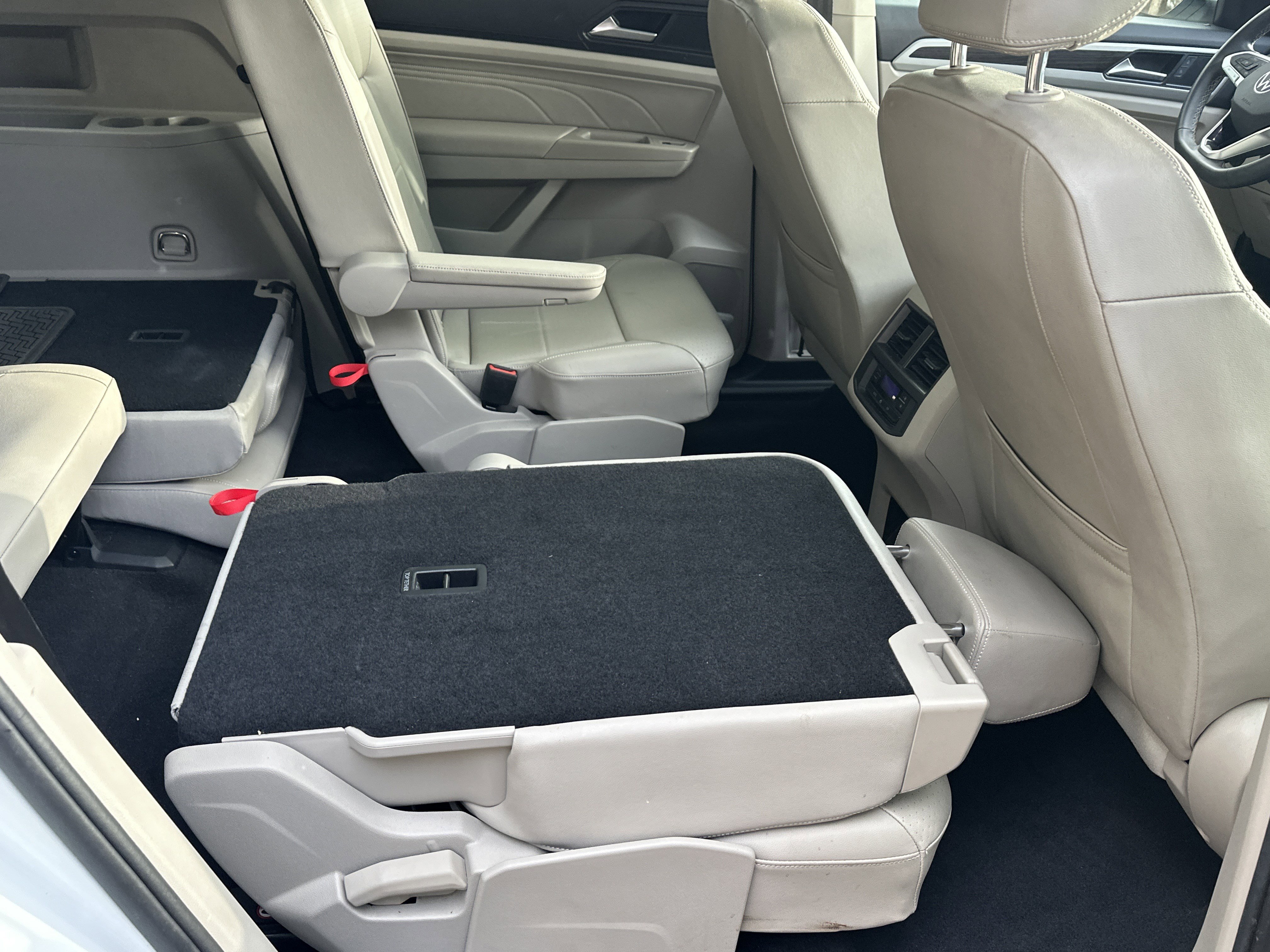 Used 2022 Volkswagen Atlas SE image 17