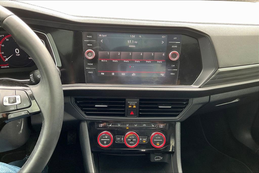 Used 2019 Volkswagen Jetta SEL image 24