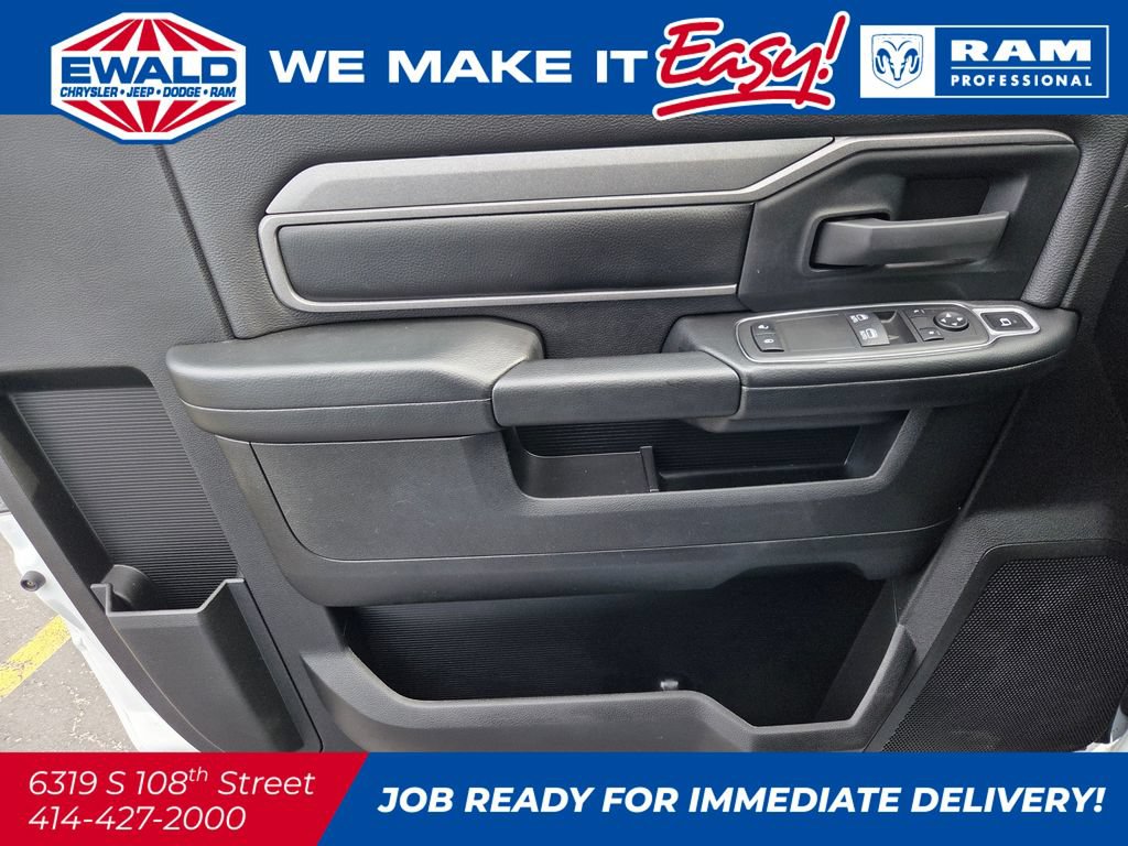 New 2024 RAM 2500 Tradesman w/ Chrome Appearance Group AWD/4WD image 10