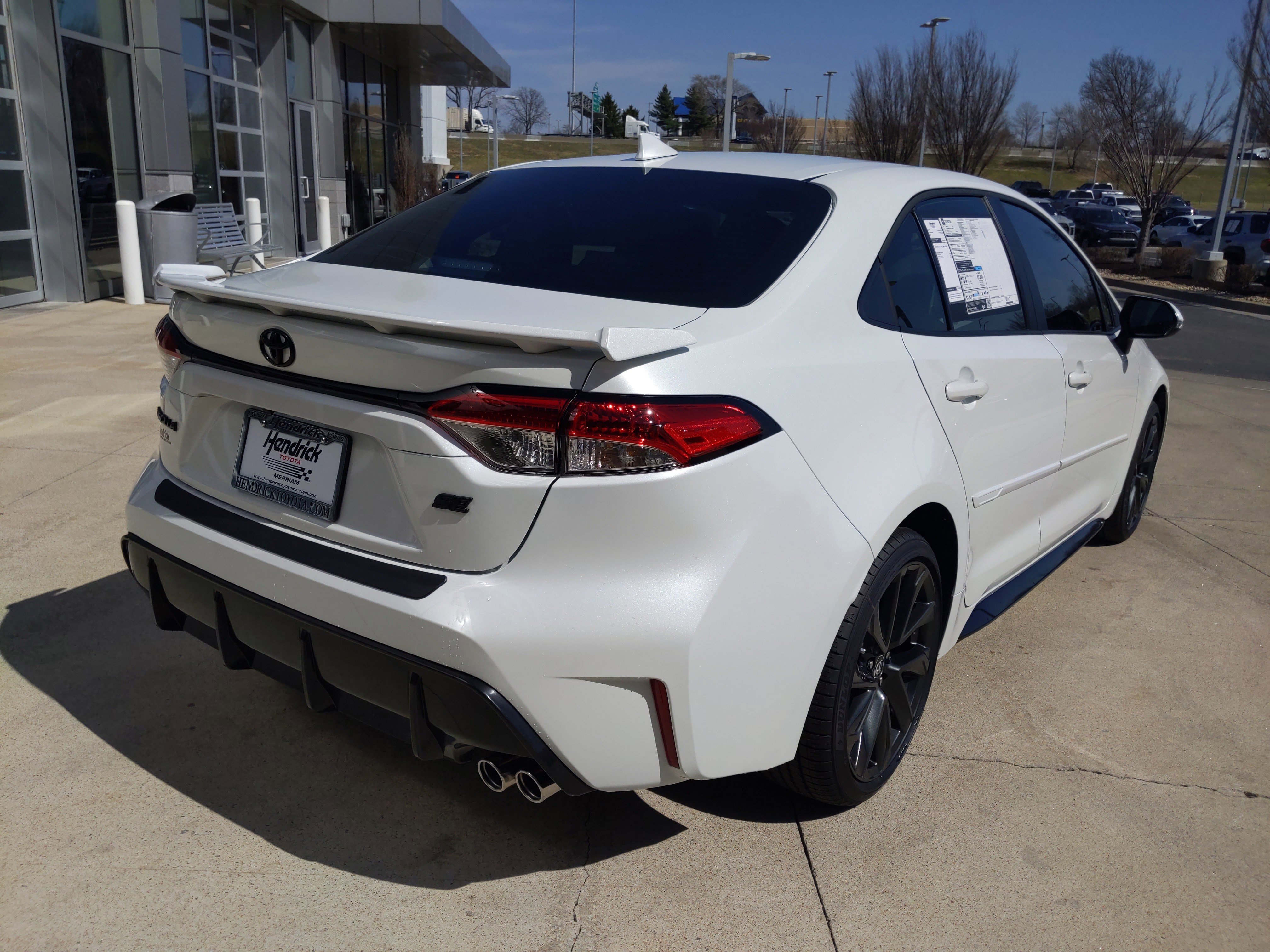 Used 2026 Toyota Corolla SE w/ SE Package FWD image 6