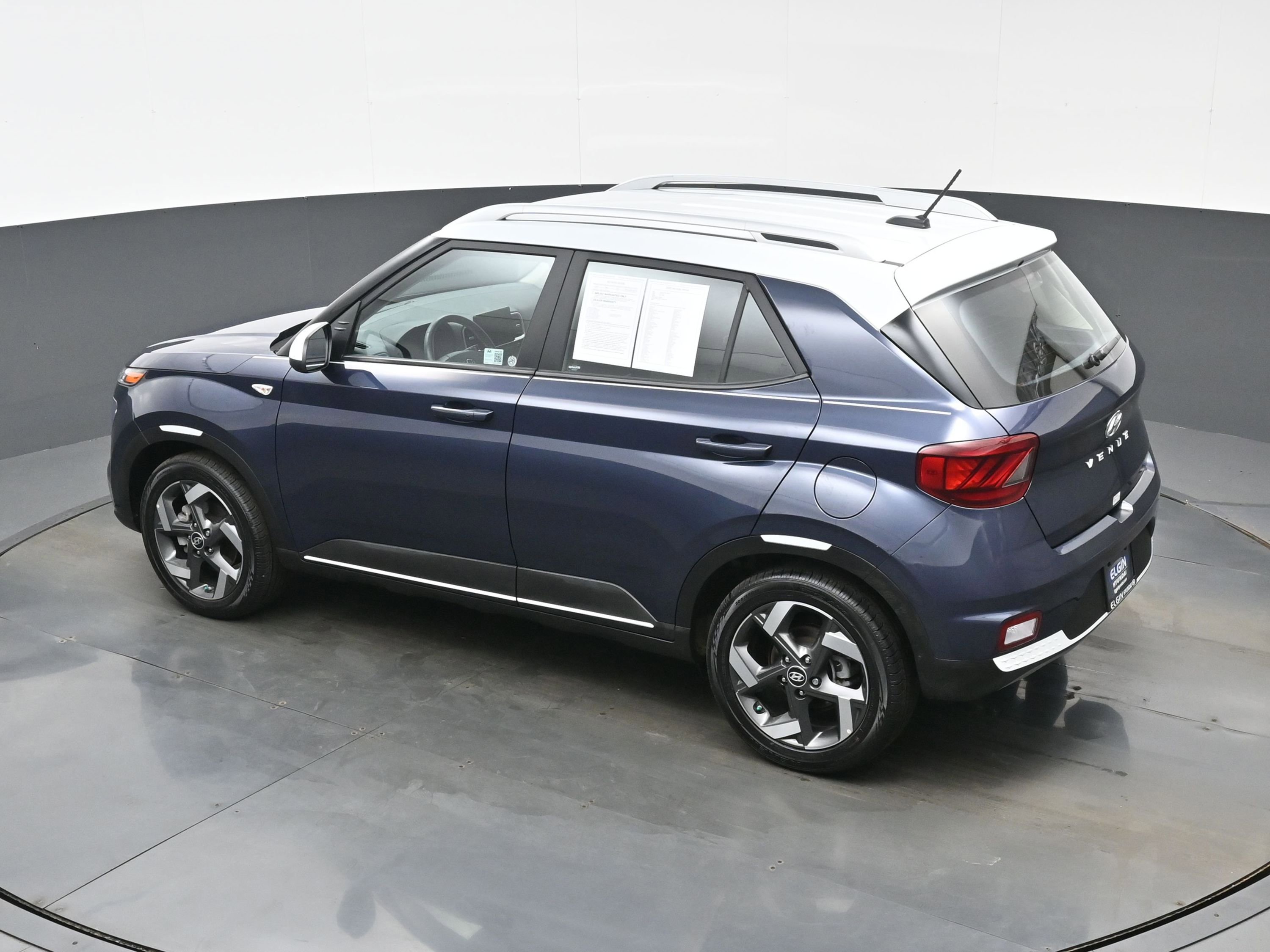 Certified 2025 Hyundai Venue Limited image 35
