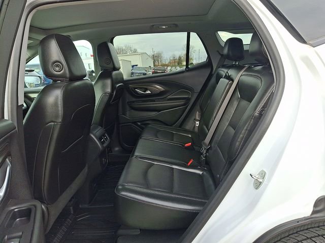 Used 2022 GMC Terrain SLT w/ Infotainment Package II image 11